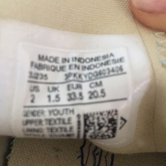 Converse - Picture 5 of 5